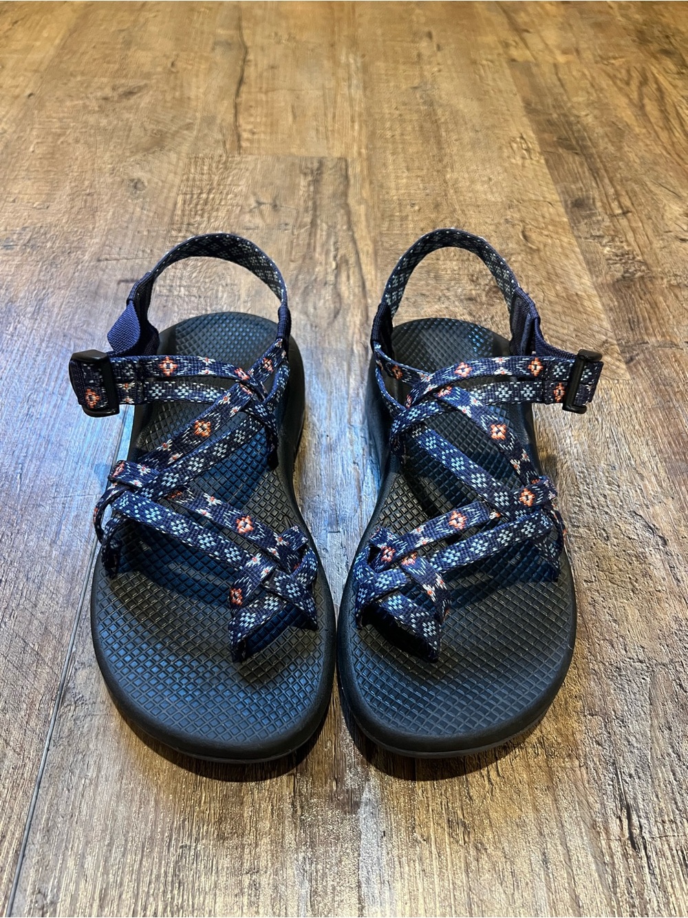 Women’s Chacos size 8